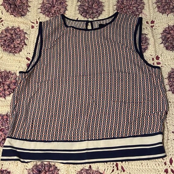 GAP geometric top - Picture 1 of 3